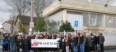 Manifestation contre les antennes-relais à Champigny