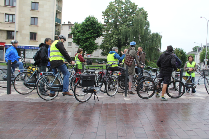 Stationnements pour les vélos : que dit la loi ? - Collectif Cycliste 37