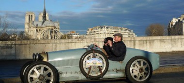 La traversée de Paris en anciennes sur les traces des héros de BD