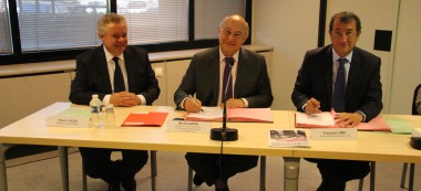 Michel Sapin et François Lamy signent une convention pour doper les emplois d’avenir en zone sensible