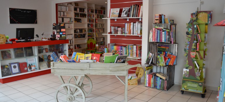 Les Mots tordus : nouvelle librairie jeunesse à Saint-Maur