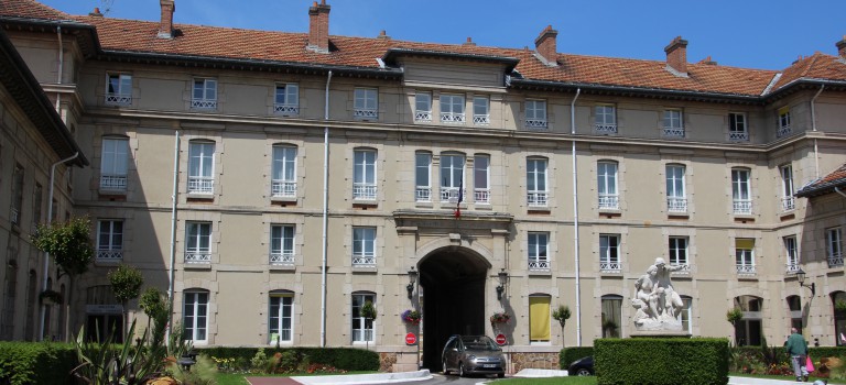Hôpital Paul Guiraud : la Chambre régionale des comptes publie son rapport