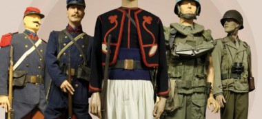 Les uniformes militaires exposés à Saint-Maur-des-Fossés