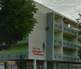 Affaissement sous le préau du collège-lycée Georges Brassens à Villeneuve-le-Roi
