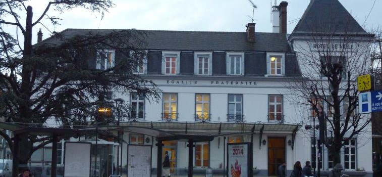 Conseil municipal à Villeneuve -Saint-Georges