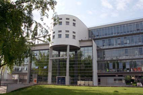 Place Gaston Viens et rapport Cour des comptes au Conseil municipal d’Orly