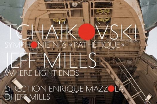 Le DJ Jeff Mills face à la Pathétique de Tchaïkovski à Créteil