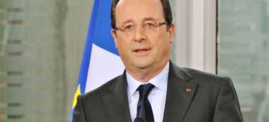François Hollande a félicité les douaniers à Ivry-sur-Seine