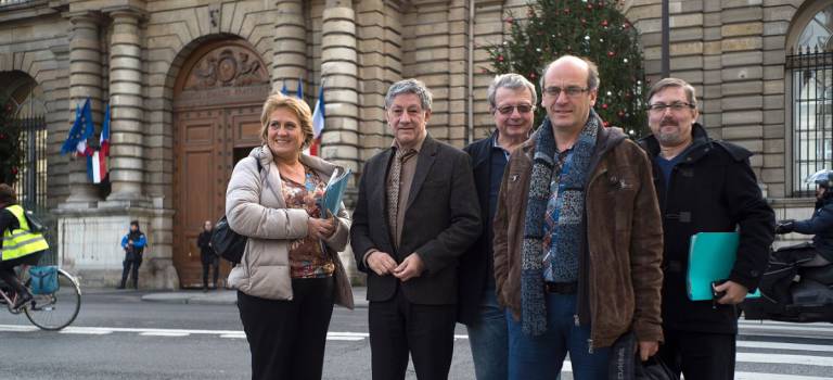 Vitry-sur-Seine a récolté ses 5000 pétitions pour réclamer de l’argent à l’Etat