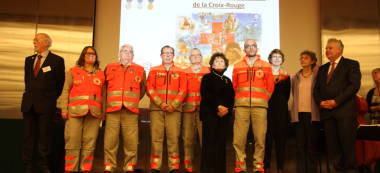Cent bénévoles associatifs du Val-de-Marne médaillés