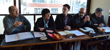Baisse des dotations : quatre maires communistes rétorquent par un budget alternatif