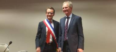 Election d’Hervé Gicquel à Charenton : émouvant transfert d’écharpe