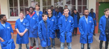Lycée Keller : les blouses bleues de Cachan à la pointe