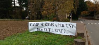 Périgny-sur-Yerres sort sa banderole contre un squat rom