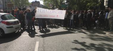 Manif devant la préfecture pour demander la régularisation d’élèves sans-papiers