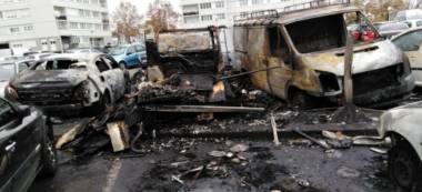 Voitures brûlées et vandalisées dans le quartier Micolon à Alfortville