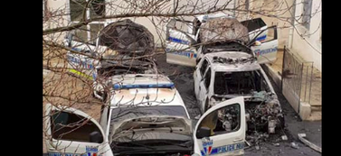 Villejuif : quatre véhicules de la police municipale incendiés