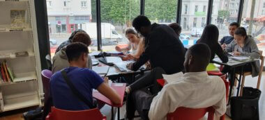 A Vitry-sur-Seine, l’association Jeunes solidaires aide les lycéens à réviser le bac