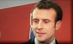 Congé paternité: Emmanuel Macron au centre PMI de Longjumeau