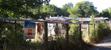 Vitry-sur-Seine: le bidonville du parc des Lilas démantelé