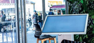 Alfortville lance son kiosque e-administratif avec hologramme