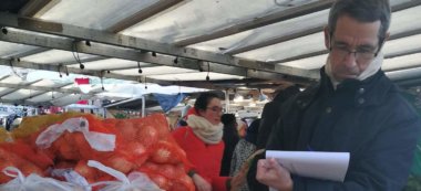 Contrôles sur le marché de Vitry-sur-Seine: ça rigole pas