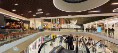 Val-de-Marne: passe sanitaire obligatoire dans 7 centres commerciaux et chez Ikea
