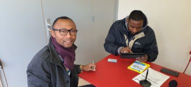 Val-de-Marne: déjà plus de 700 signatures pour le truck des pétitions ADP