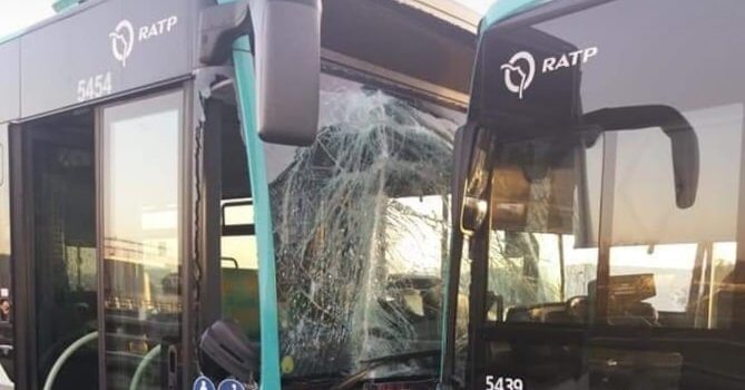 Rungis : 25 blessés après une collision entre deux bus de la ligne TVM