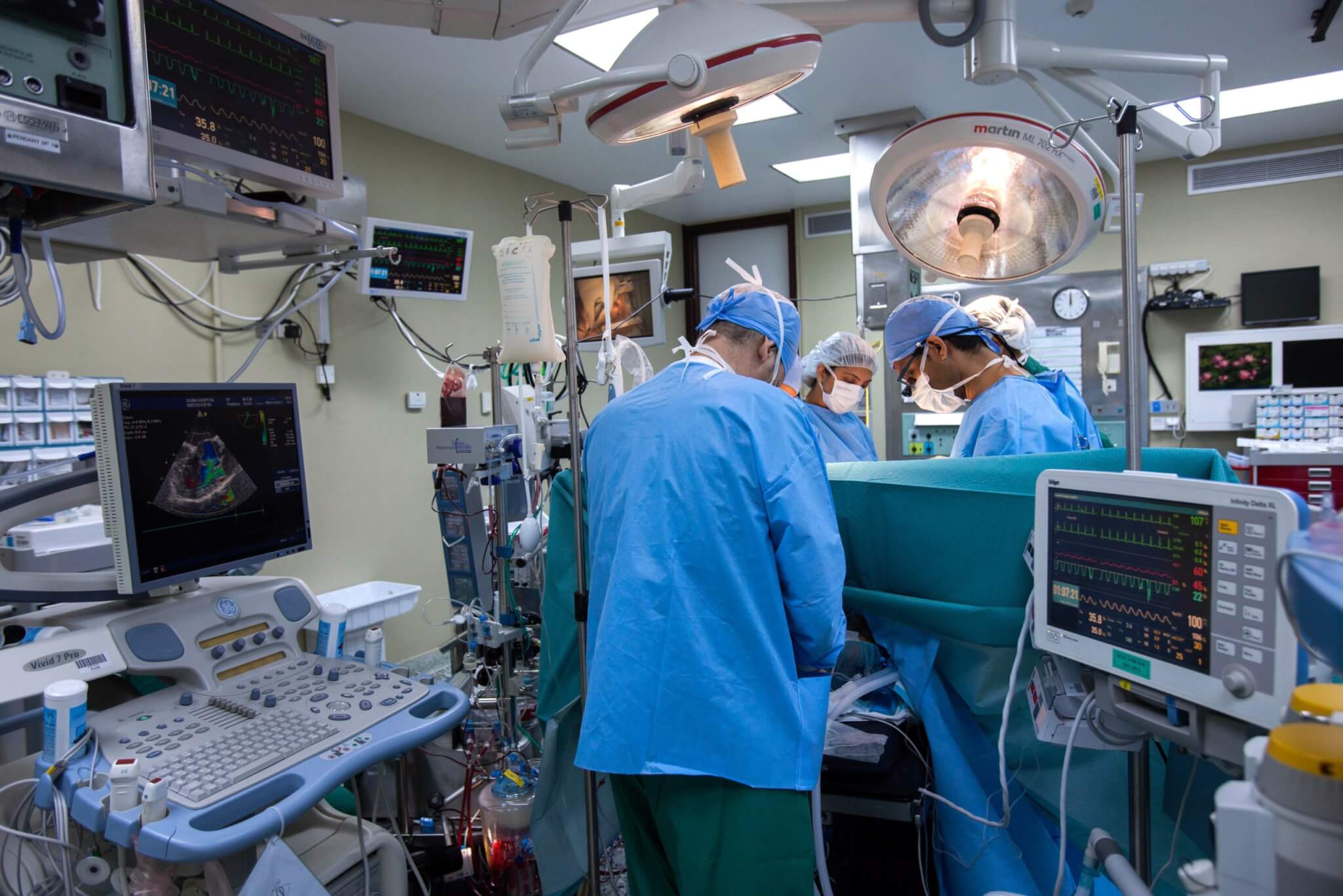 The 17 parliamentarians from Val-de-Marne in unison to defend heart surgery in Mondor