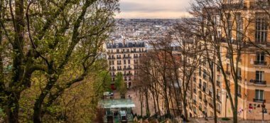 Immobilier ancien en Île-de-France: le Paris nord se gentrifie, les pavillons de grande couronne attirent