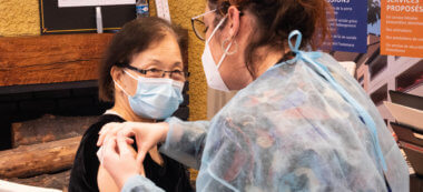 Val-de-Marne: les équipes mobiles ont commencé à vacciner les personnes âgées en résidence autonomie