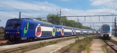 Vieux trains de banlieue en Ile-de-France: l’équivalent d’une Tour Eiffel à recycler