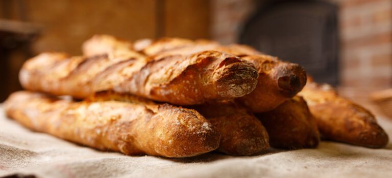 Villejuif : licenciement annulé pour l’employé de boulangerie qui avait volé des baguettes