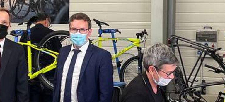 Le député Guillaume Gouffier-Cha missionné pour propulser le vélo made in France