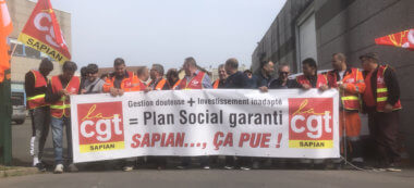 “On a les mains dans le caca tous les jours”: grève des employés de Sapian à Villejuif