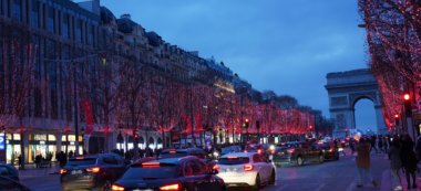 Economies d’énergie à Paris : les vitrines des Champs Elysées en veilleuse