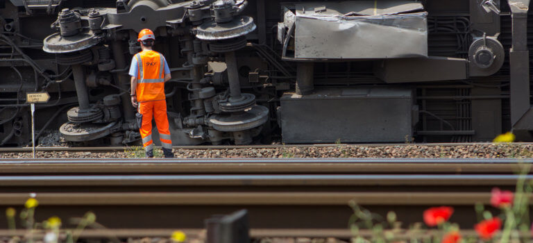 Procès de la catastrophe de Brétigny-sur-Orge : la SNCF seule condamnée
