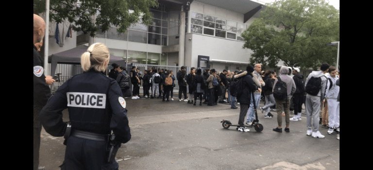 Le Blanc-Mesnil : après une rixe au lycée Mozart, profs et parents exigent le départ du proviseur