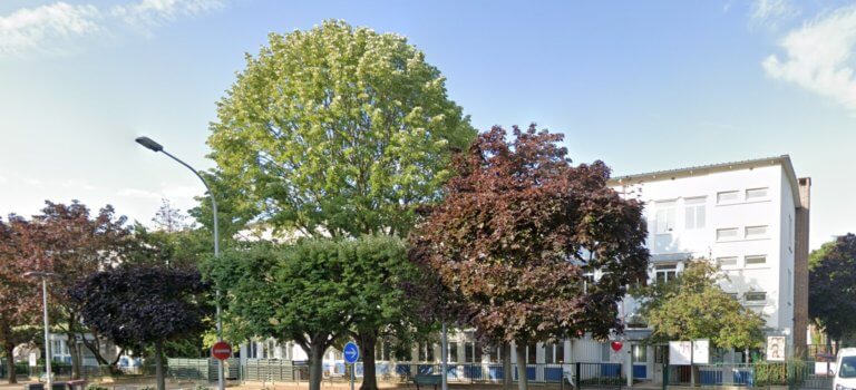 “Zéro fibre d’amiante” à l’école Romain Rolland de Bonneuil-sur-Marne, indique la ville