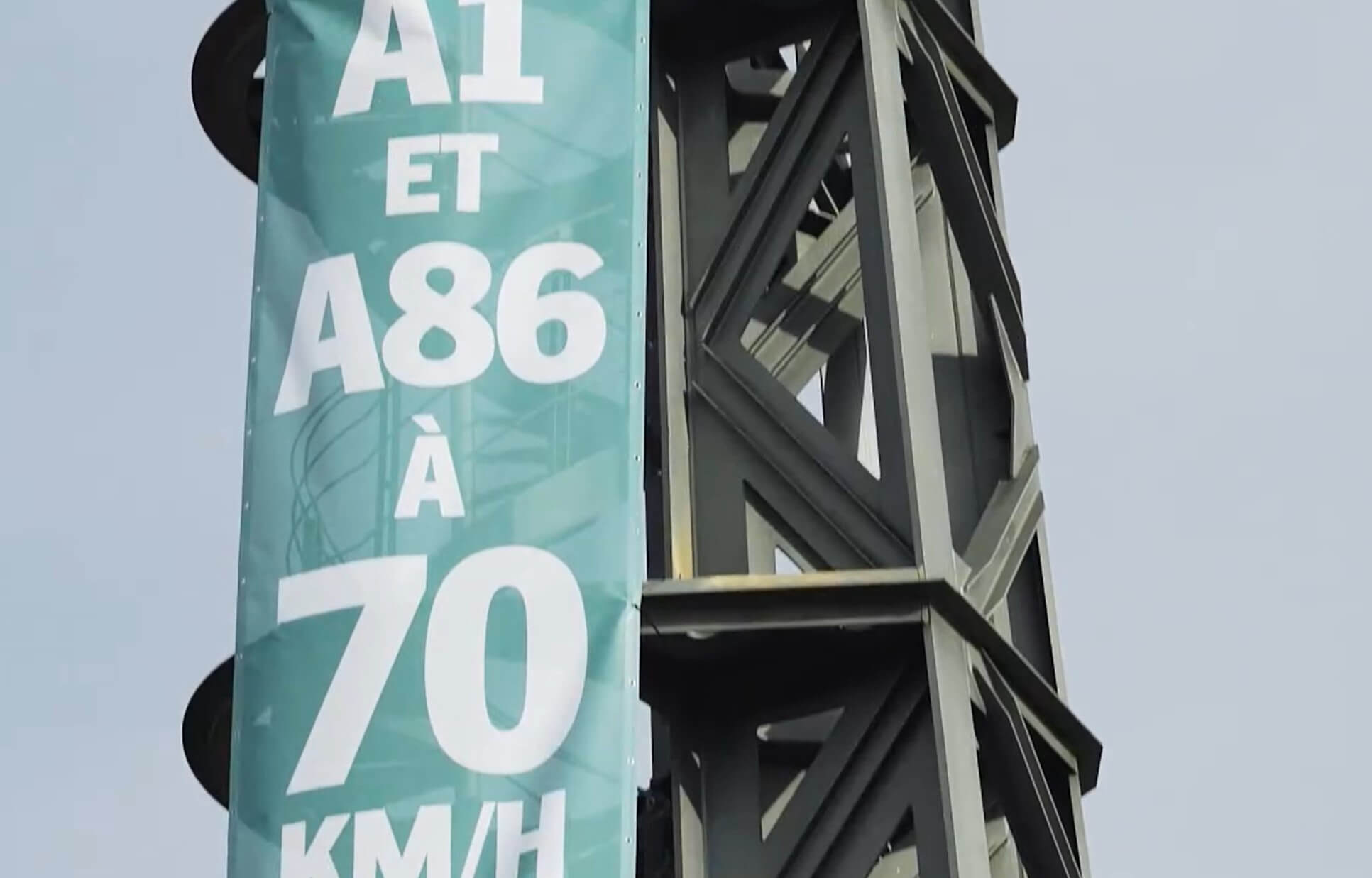 La Courneuve sort sa banderole pour réduire la vitesse sur ses autoroutes