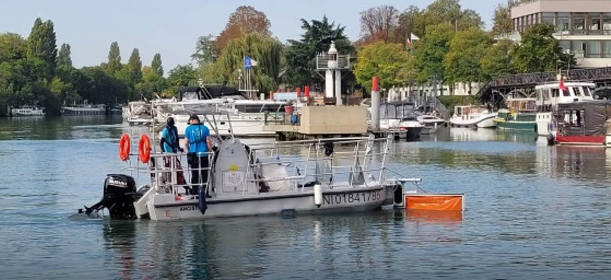 Est parisien : ce bateau collecteur de déchets va nettoyer la Marne et la Seine