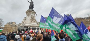 Manifestation contre la loi immigration à Paris