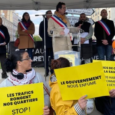 Les maires de Seine-Saint-Denis partent en guerre contre le trafic de cigarettes