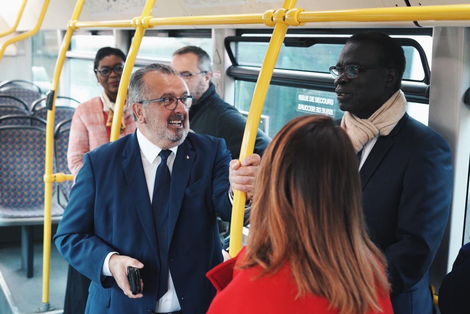 Transitions urbaines en Val-de-Marne #35 : la préfète met son véto à l’abattage d’arbres / nouveau bus en plateau briard