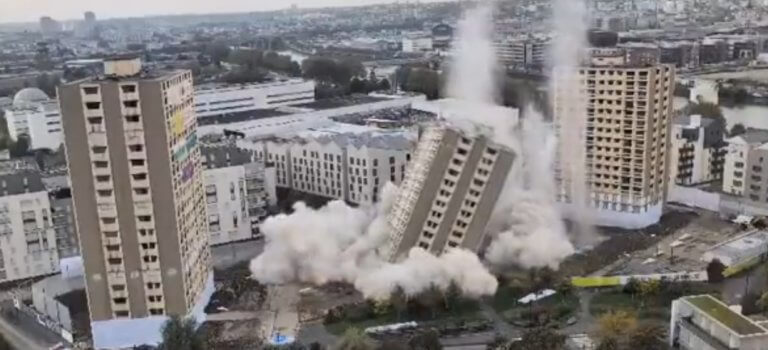 Spectaculaire : 440 kg d’explosifs pour foudroyer trois tours du quartier Chantereine à Alfortville