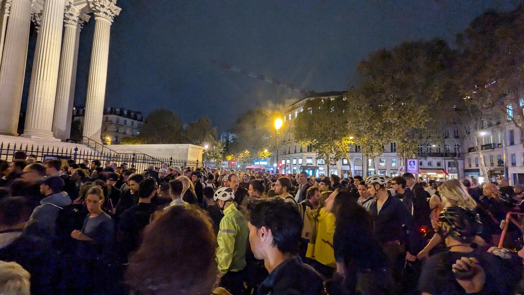 Enquête pour meurtre et vive émotion après la mort à Paris d'un cycliste de Saint-Ouen, percuté par un automobiliste agacé