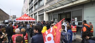 Liquidation de l’usine automobile à Aulnay-sous-Bois : les salariés contestent le plan social