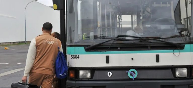 De plus en plus de jeunes dorment dans le métro, constate le Recueil social de la RATP