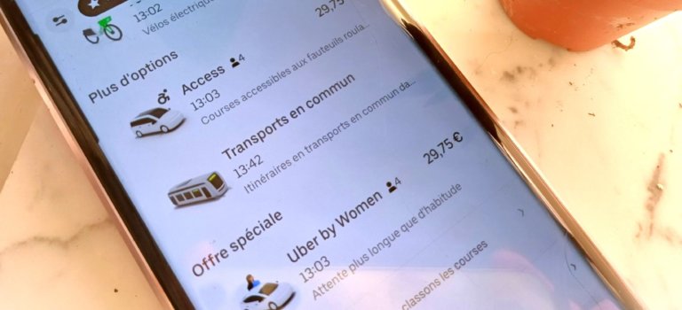 Uber lance son option de course féminine, Uber by women, dans le Grand Paris